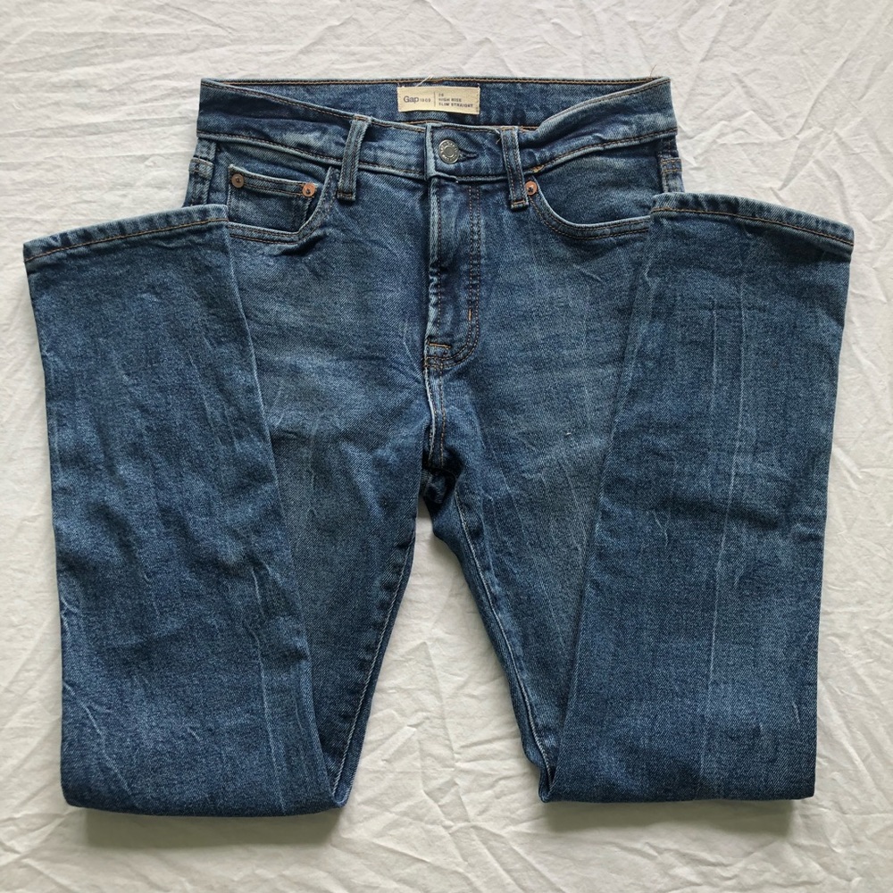 Gap 1969 High Rise Slim Straight leg Jeans 26”